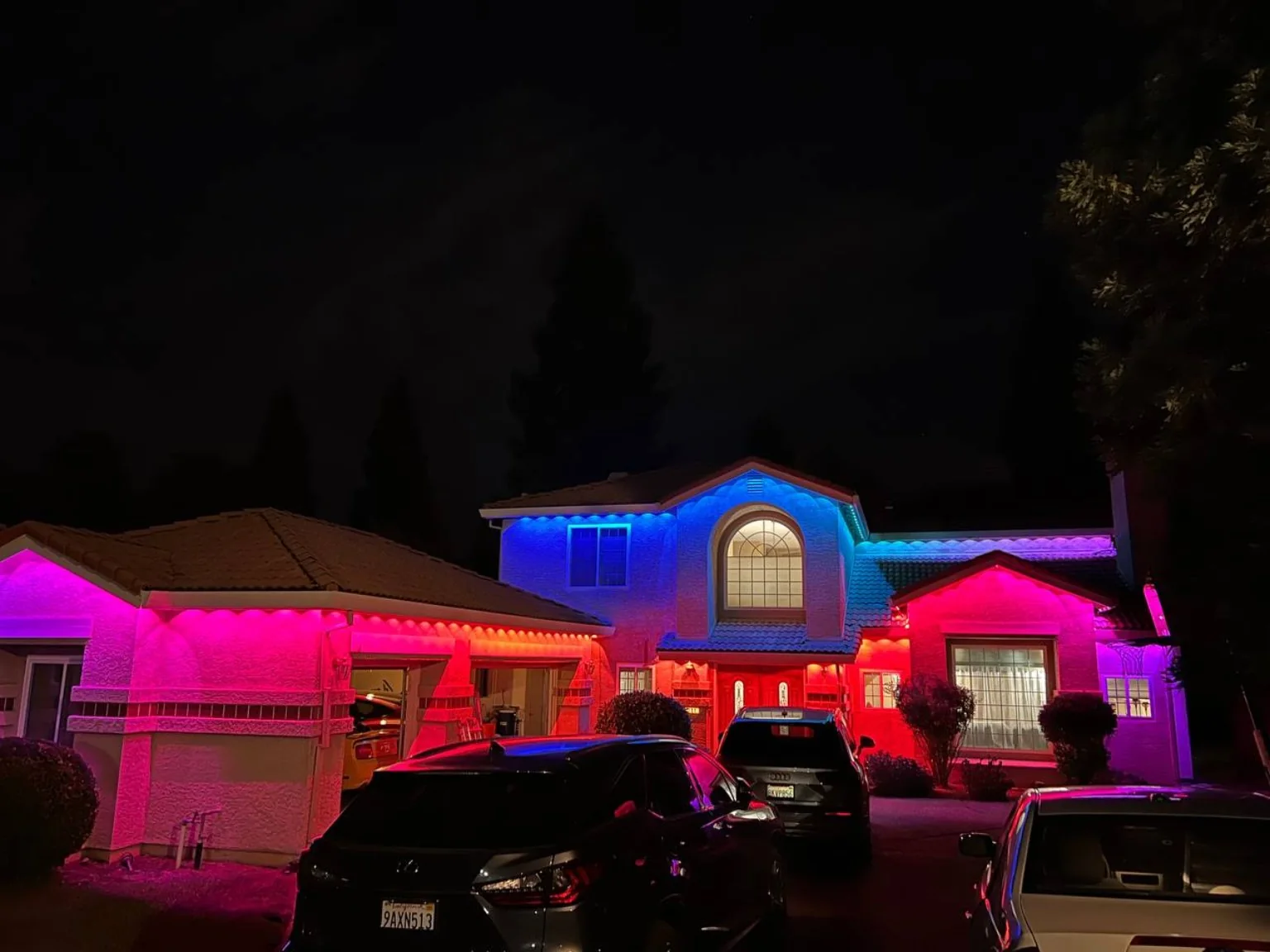 Colorful roofline lighting